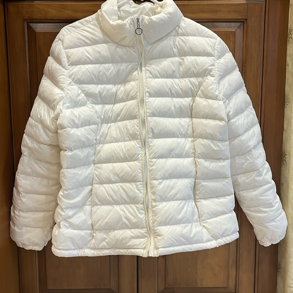 ❄️TravelSmith puffer coat ivory XL
